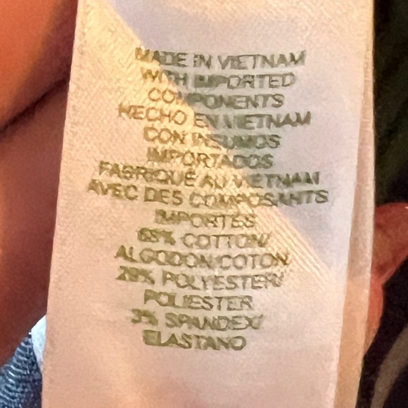 3/$15 Liz Golf Top L - Picture 2 of 6